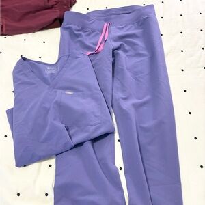 Figs Scrub Set